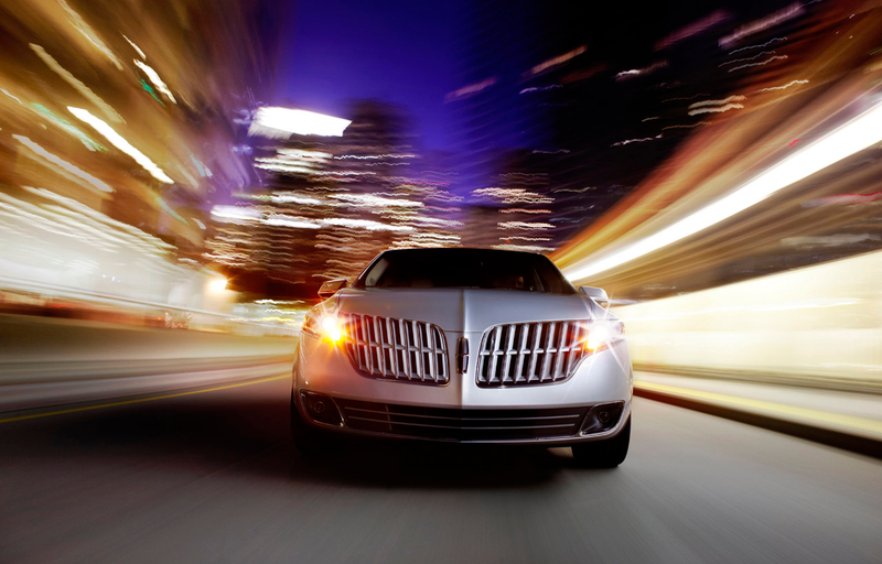 Illustration for article titled 2010 Lincoln MKT: Crossover For The Super-Segmented Masses